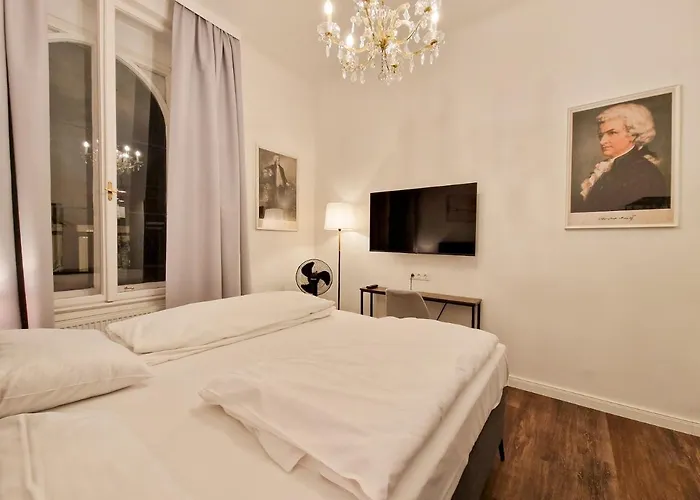 Mozart - Center, Self Check-in Guest house