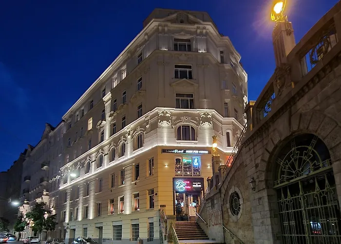 Mozart - Center, Self Check-in Βιέννη